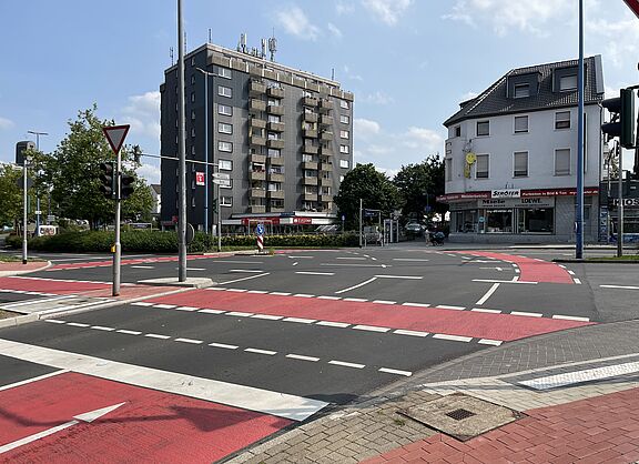 Kreuzung am Berg (Heiligenhauser Straße / Jahnstraße)
