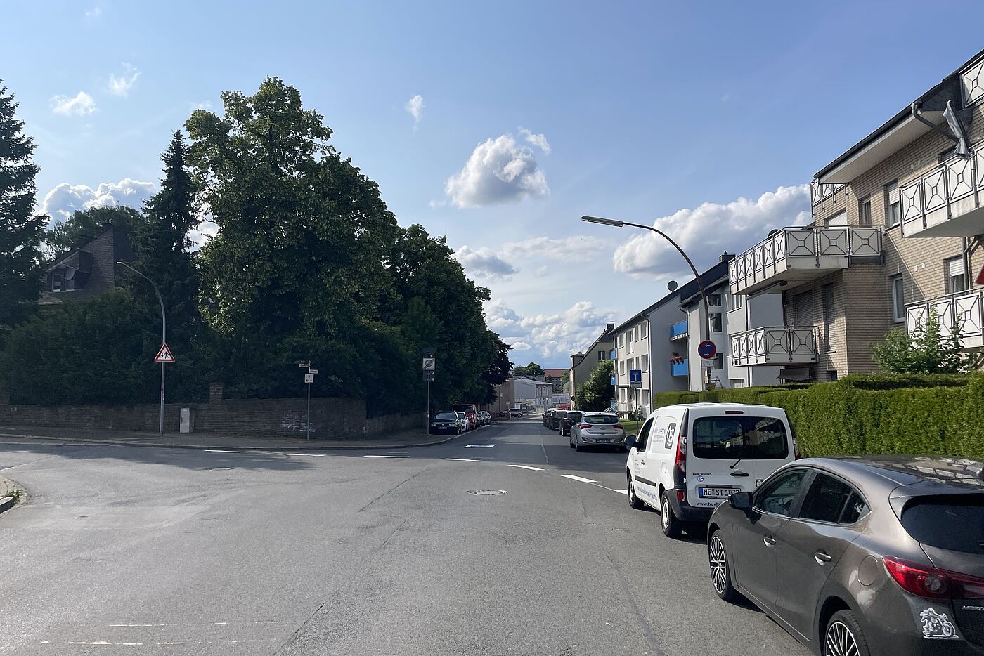 Fahrradstraße Güterstraße mit Abzweif auf Südstraße